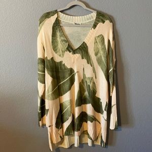 Show Me Your Mumu sweater size large like new